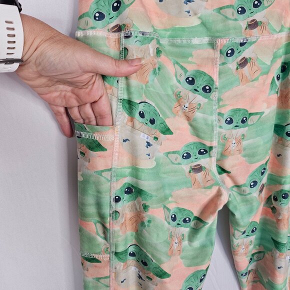Baby Yoda / Grogu Athletic Pants / Leggings, Size OS - Picture 5 of 13